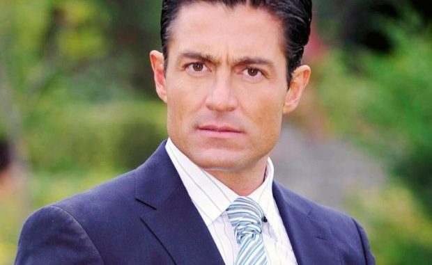 Fernando Colunga Est Devastado Por La Muerte De Su Padre Labotana