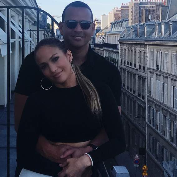 Jennifer Lopez y Alex Rodríguez destilan su amor por París