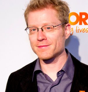 Next photo of Anthony Rapp