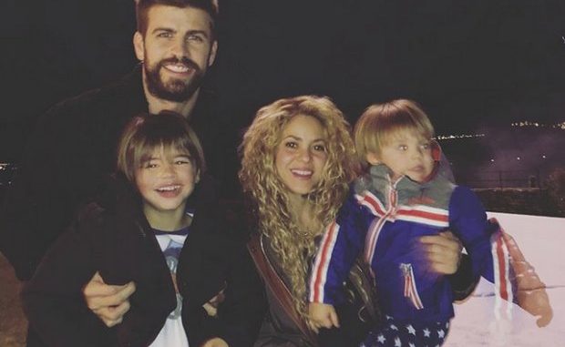 Shakira Gerard Piqué y sus hijos Milan y Sasha Foto: Instagram