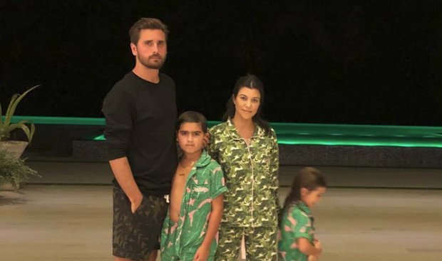 Kourtney Kardashian y Scott Disick en Acción de Gracias
