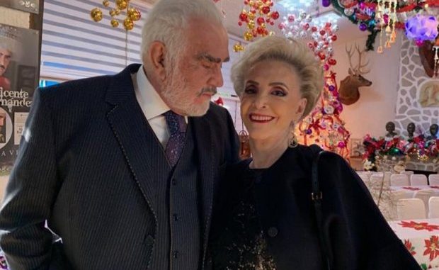 Vicente Fernandez y su esposa Doña Cuquita