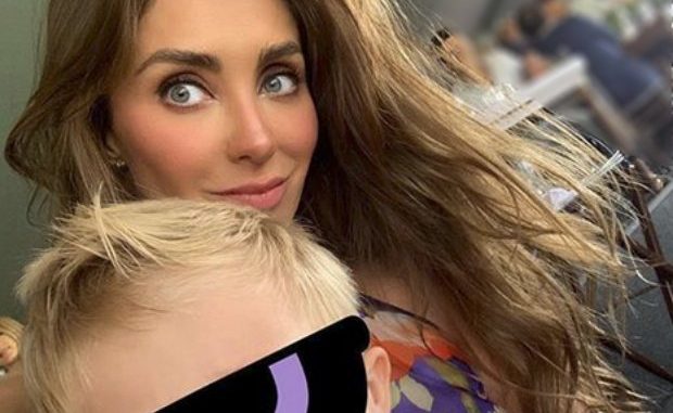 Anahí y su hijo Manuel
