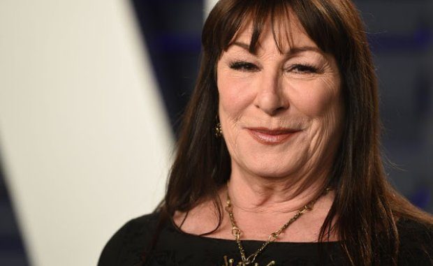 Anjelica Huston how tall