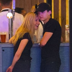 Tom Holland y la rubia misteriosa con la que fue fotografiado