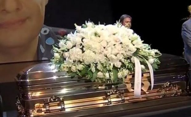 Féretro en el que fue velado José José