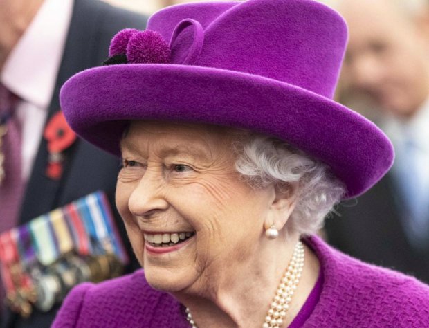 Reina Elizabeth II cancela evento por estar enferma - LaBotana.com