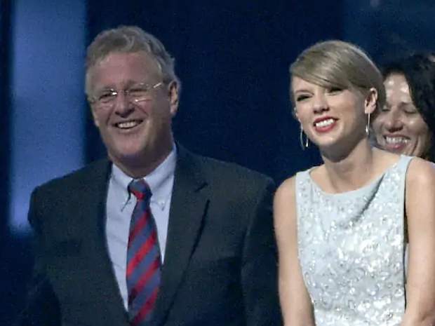 Padre de Taylor Swift tiene un aterrador encuentro con un intruso en su  casa 