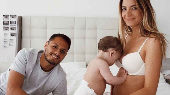 JAvier Hernández, Sarah Kohan