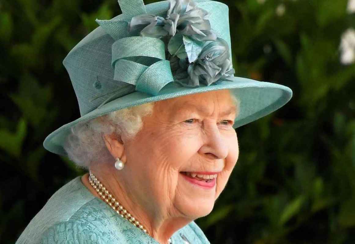 La Reina Elizabeth II tiene túneles de escape en sus palacios