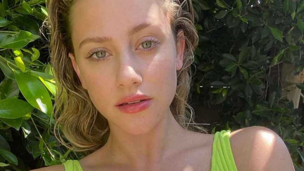 Lili Reinhart habla de su identidad 