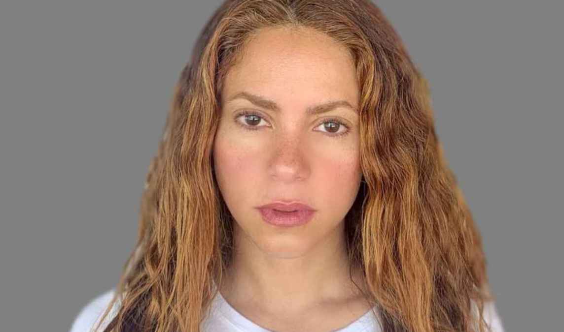 Shakira surprises her fans with new melena