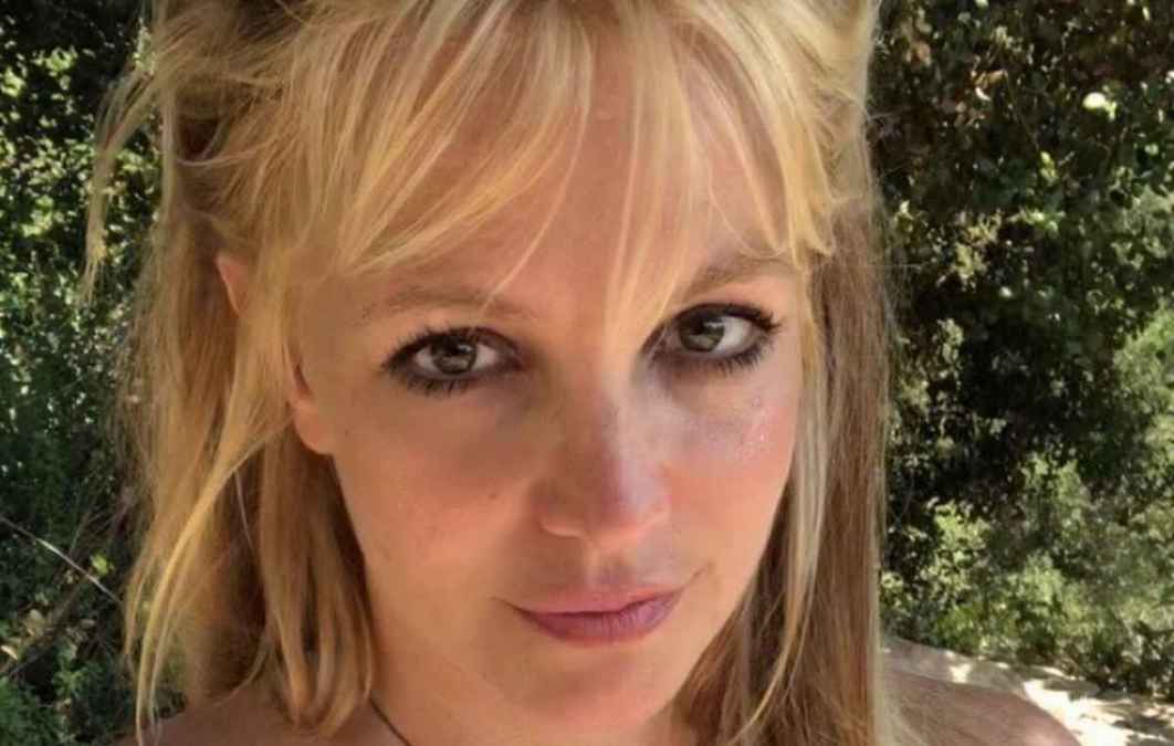 Britney Spears is critical of Justin Timberlake’s public photo