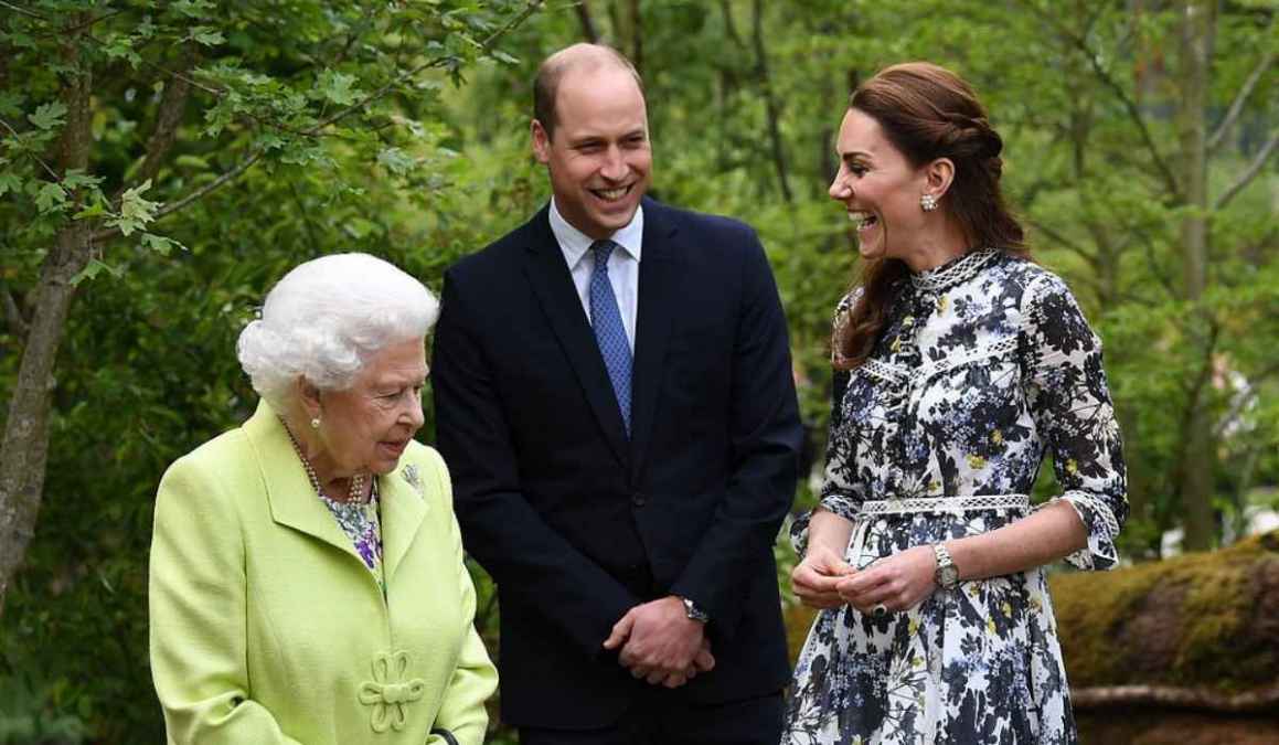 Reina Elizabeth II, Principe William, Kate Middleton