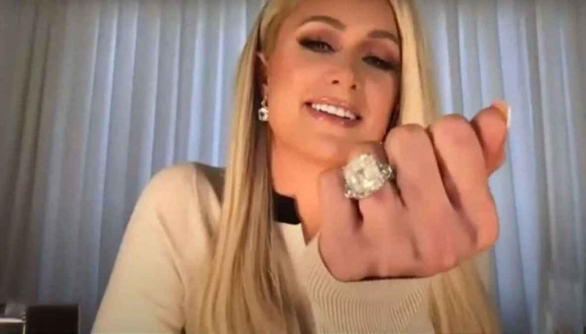 Paris Hilton está obsesionada con anillo compromiso - LaBotana.com