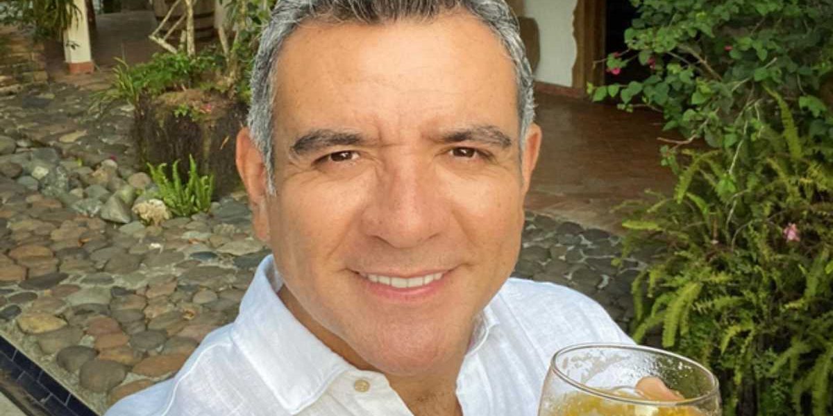 Héctor Sandarti