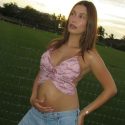 Hailey Bieber comparte nuevas imágenes de su embarazo