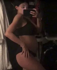 Kylie Jenner Ya Es Mamá De Una Bebé 1 4