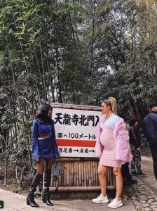 Khloe Kardashian Luce Su Embarazo En Viaje A Japón 1 2