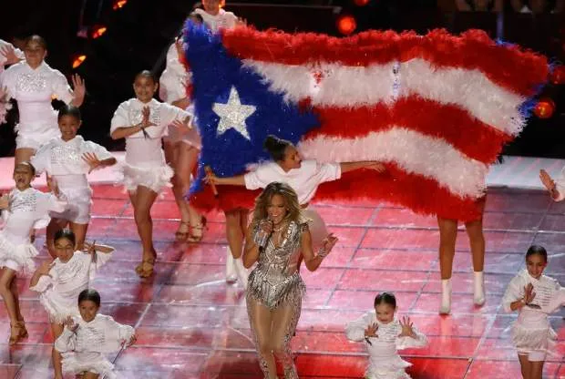 Jennifer Lopez Y La Polémica Bandera
