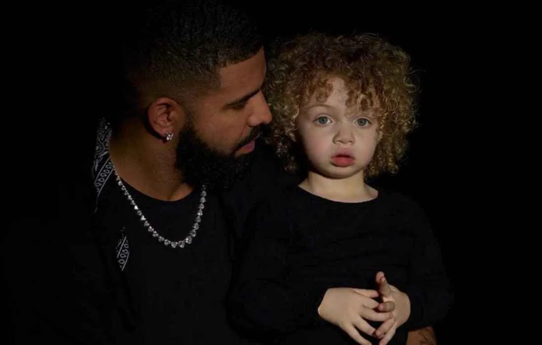 Drake Y Su Pequeño Hijo Adonis