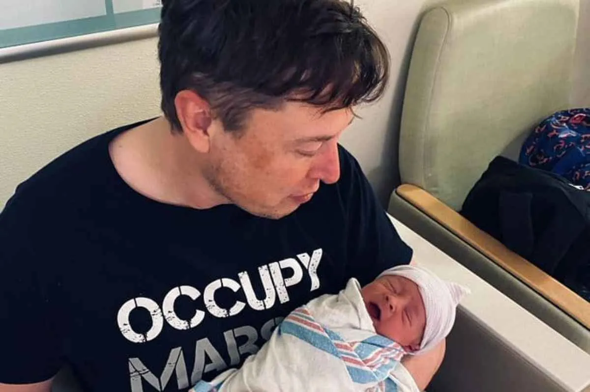 Elon Musk Y Su Bebé
