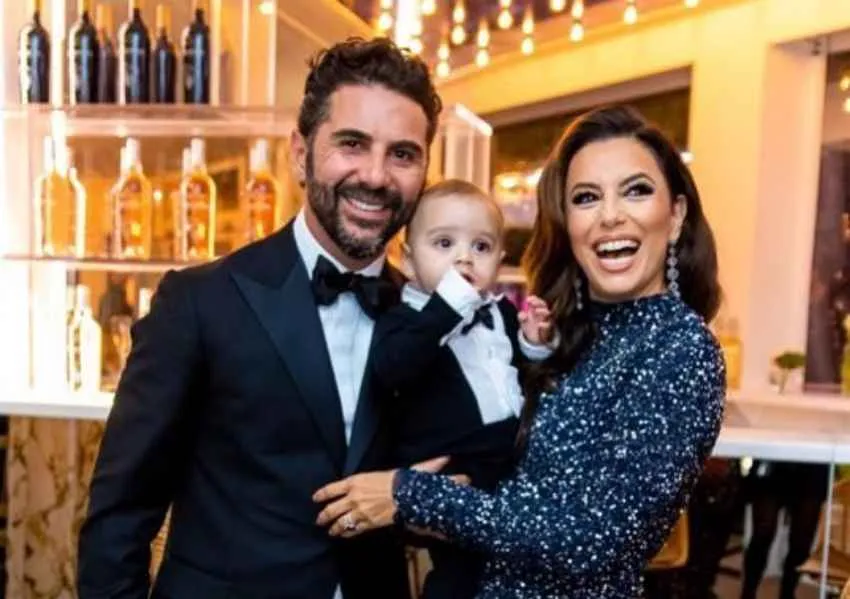 Eva Longoria Pepe Bastón Y Su Hijo Santiago