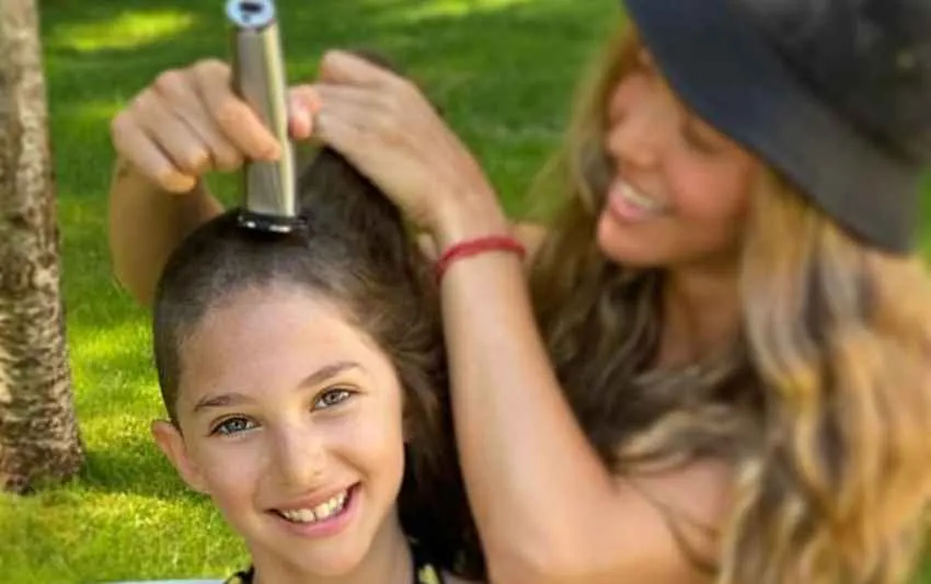 Cloe Hija De David Schwimmer Y Su Mamá Zoe Buckman