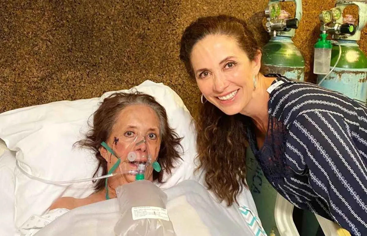 Cecilia Romo Y Su Hija Cecilia González Edelman