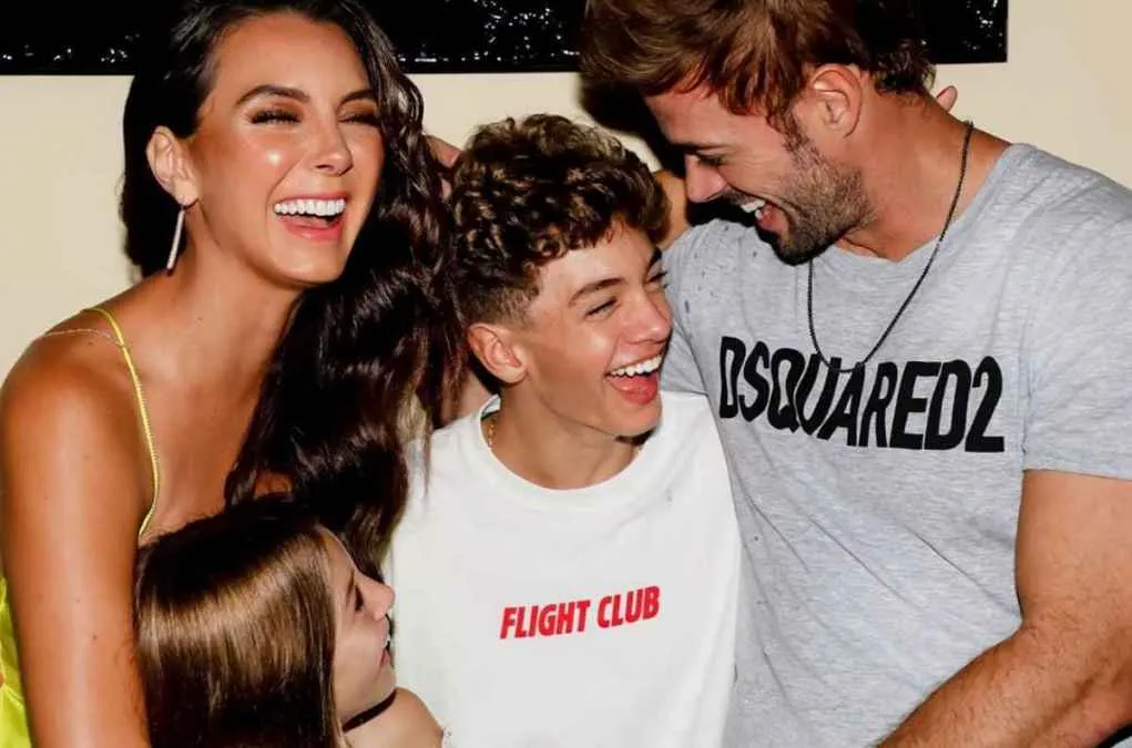 Elizabeth Gutiérrez Con William Levy Y Sus Hijos