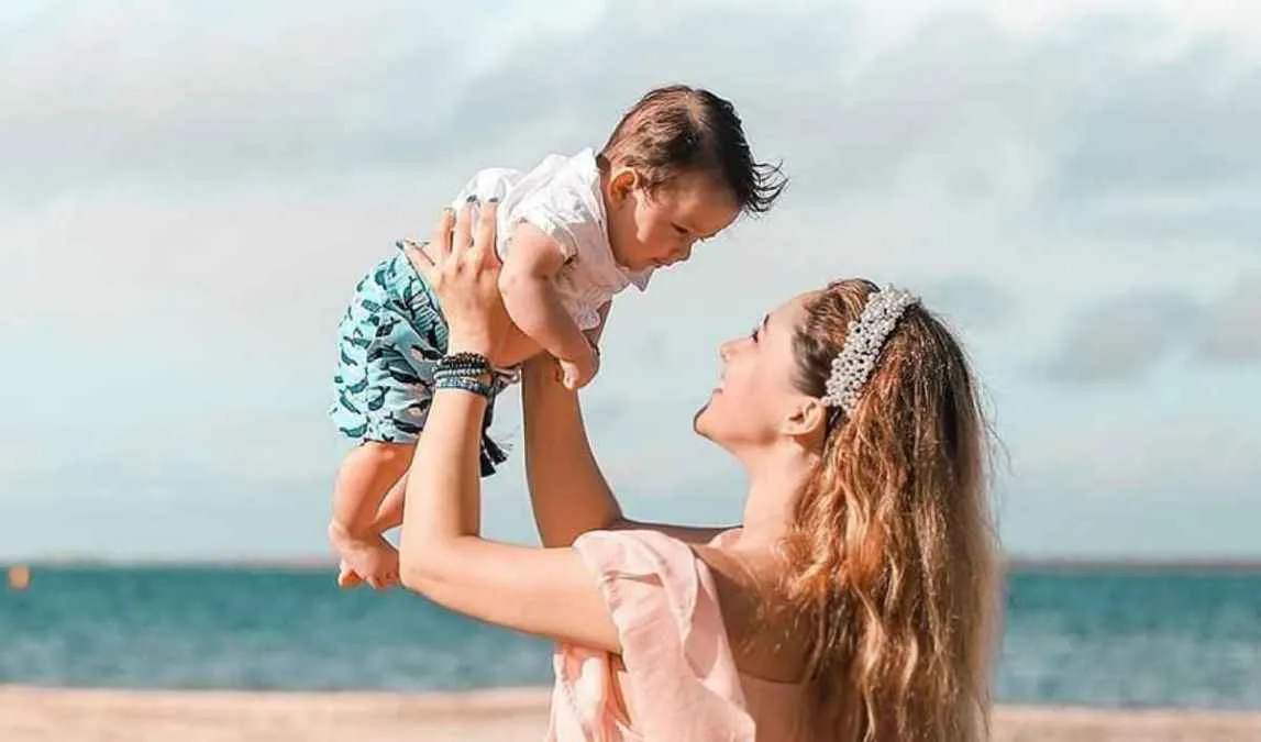 Sherlyn Y Su Hijo André