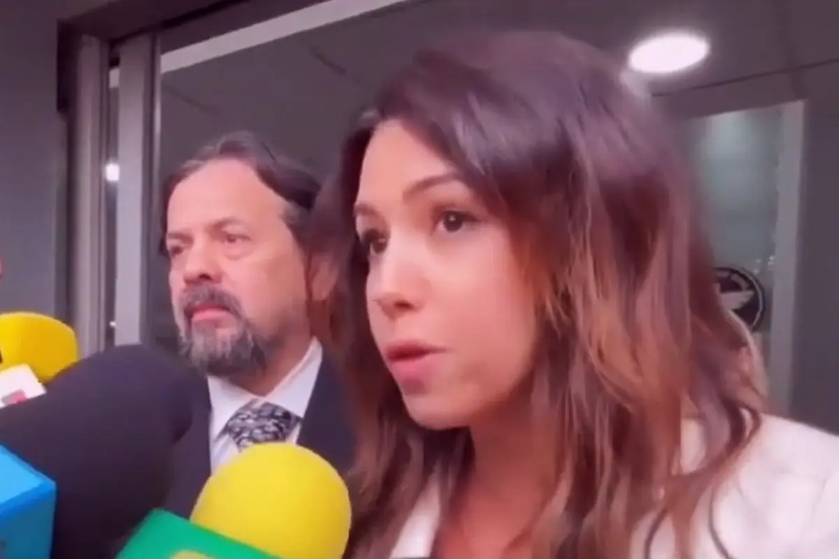 Cruz Martínez, Camille Vasquez