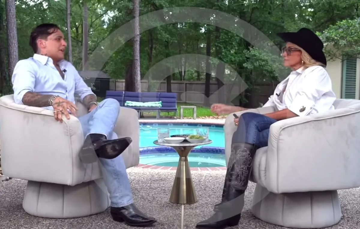 Christian Nodal, Adela Micha