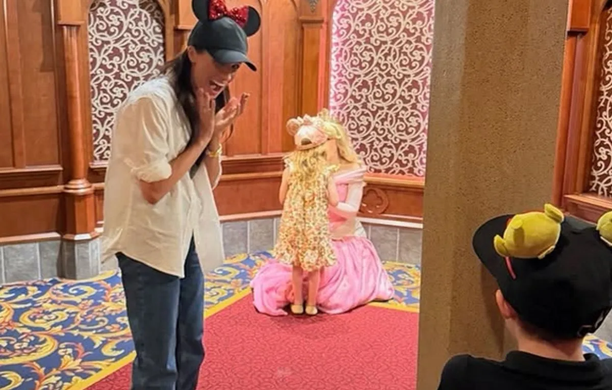 Meghan Markle en Disney con sus hijos y Harry